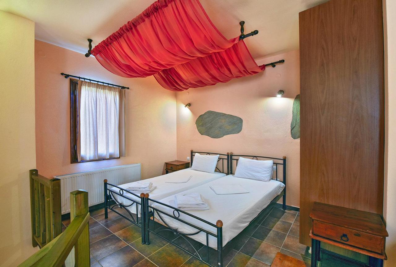 Symmetron Suites Каламос Экстерьер фото